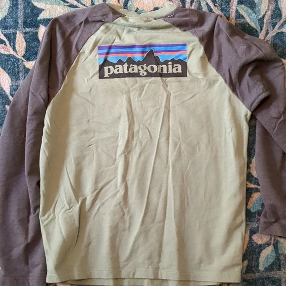 Patagonia Sweatshirt - Picture 3 of 3